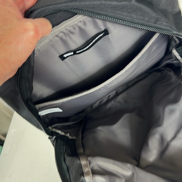 Levi's Nylon Backpack Black Interior Laptop Sleeve School NWT - Picture 12 of 13